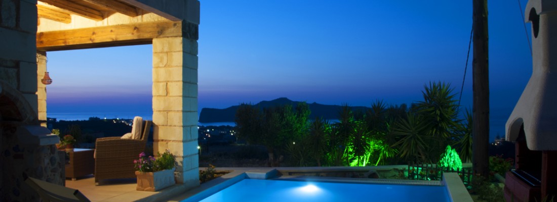 OUR VILLAS BY NIGHT